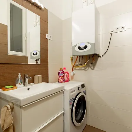 D78 Dohány Apartmán *