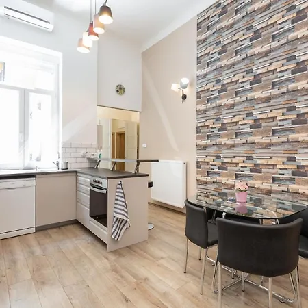 Apartmán D78 Dohány *