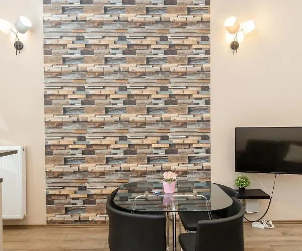 D78 Dohany Apartament *